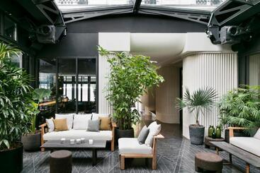 هتل Hôtel National Des Arts Et Métiers