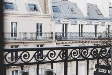 هتل Hôtel National Des Arts Et Métiers