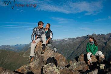 هتل Ischgl