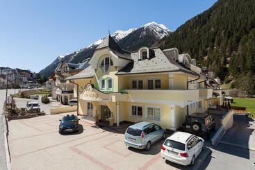 هتل Ischgl
