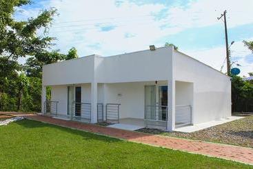 هتل On Vacation Hacienda Llanera