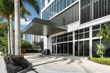 هتل Residence Inn Miami Sunny Isles Beach