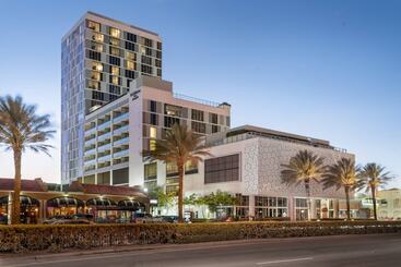 هتل Residence Inn Miami Sunny Isles Beach