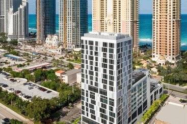 هتل Residence Inn Miami Sunny Isles Beach