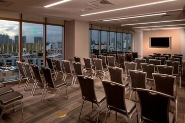 هتل Residence Inn Miami Sunny Isles Beach