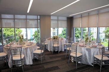 هتل Residence Inn Miami Sunny Isles Beach