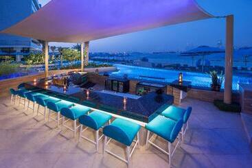 Hotel The Retreat Palm Dubai Mgallery By Sofitel