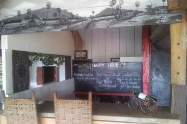 تختخواب و صبحانه Kepmandou Loungebar