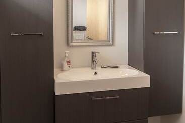 تختخواب و صبحانه Litlabýli Guesthouse