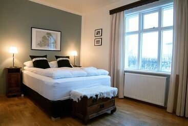 تختخواب و صبحانه Litlabýli Guesthouse