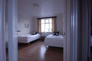 تختخواب و صبحانه Litlabýli Guesthouse