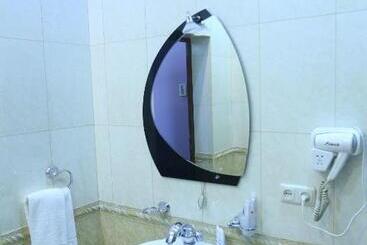 تختخواب و صبحانه Vanatur