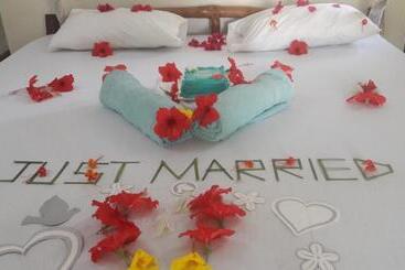 هتل African Dream Cottages   Diani Beach