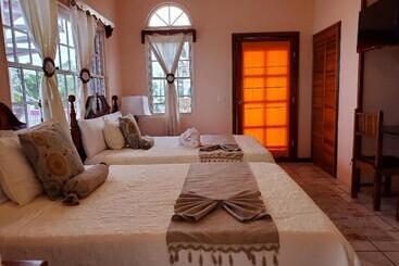 هتل Beya Suites