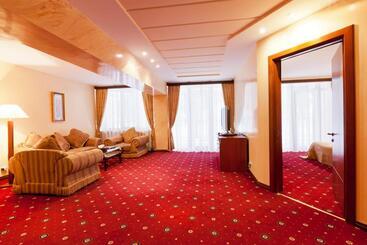 هتل Dilijan Resort