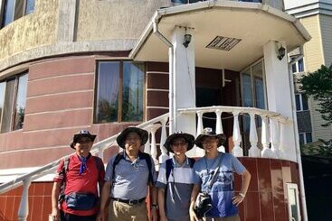 هتل King House