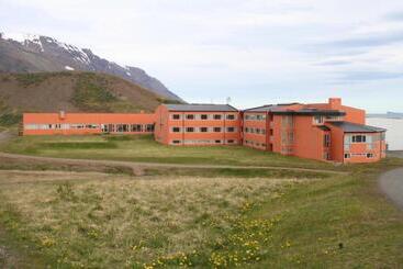 هتل Mikligardur