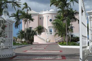 هتل Ocean West Boutique