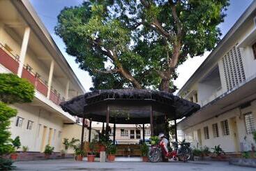 هتل Plaza
