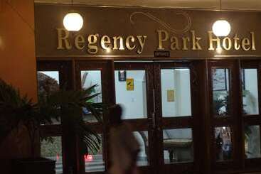 هتل Regency Park