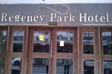 هتل Regency Park
