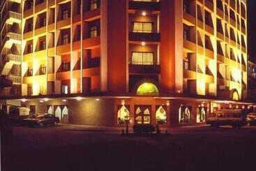 هتل Royal Court