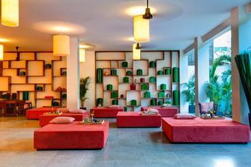 Teahouse Asian Urban