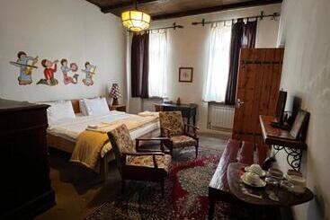 هتل Villa Kars