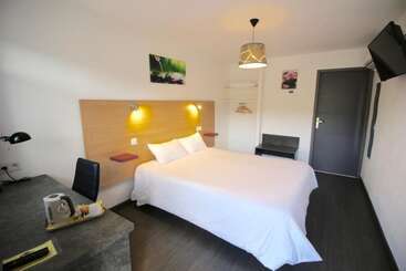 هتل Hôtel Le 15