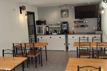 هتل Hôtel Le 15