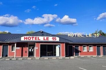 هتل Hôtel Le 15