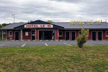 هتل Hôtel Le 15