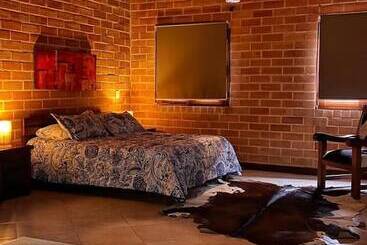 هتل روستایی Avalon Hotel Campestre En Jardin
