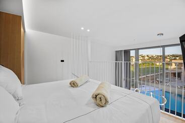 هتل Ventale Island Breeze Resort