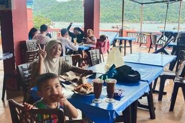 هتل Perhentian Hazipah