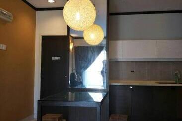 Lala House, Gold Coast Morib Resort