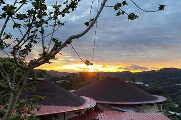 استراحتگاه Cameron Highlands Blueberry Earth House