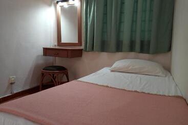 Ruiyas Sea View Condominium Portdickson