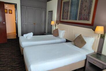 Seaview Deluxe@rainbow Paradise Tg Bungah 4pax