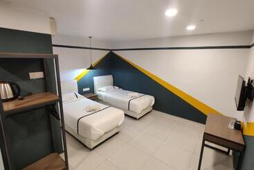 Smile Hotel Seri Kembangan