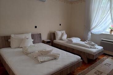 تختخواب و صبحانه Szent István Wellness Panzió