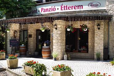 تختخواب و صبحانه Tercia Hubertus Panzió