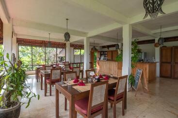 Lesong Hotel And Restaurant