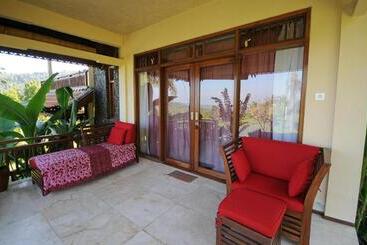Lesong Hotel And Restaurant