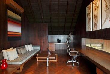 The Ungasan Clifftop Resort