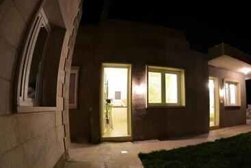 Bauhaus Motel