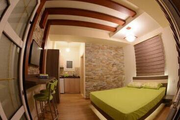 Bauhaus Motel