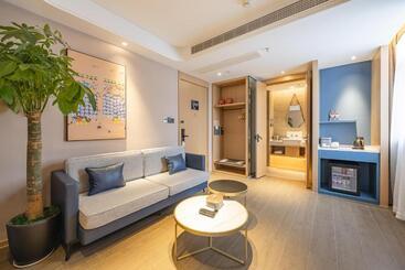 Atour Hotel Zhoushan Dinghai