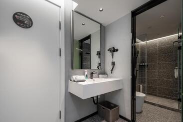 Atour Light Hotel Zhoushan Dinghai South Renmin Road