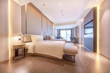 Atour S Hotel Zhuhai Gongbei Port Netease Selected